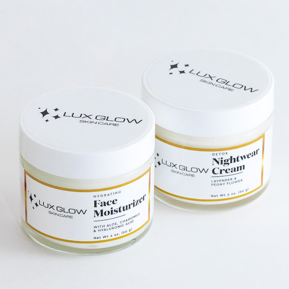 The Day & Night Hydrating Duo features the benefits of Hyaluronic Acid and nourishing Vitamins, as well as the calming scents of Lavendar, Chamomile and Peony.